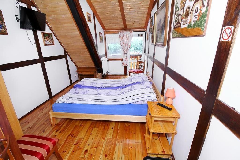 Gleboki Jar Apartment ชเวียราโดว์-สโดรยจ์ ภายนอก รูปภาพ