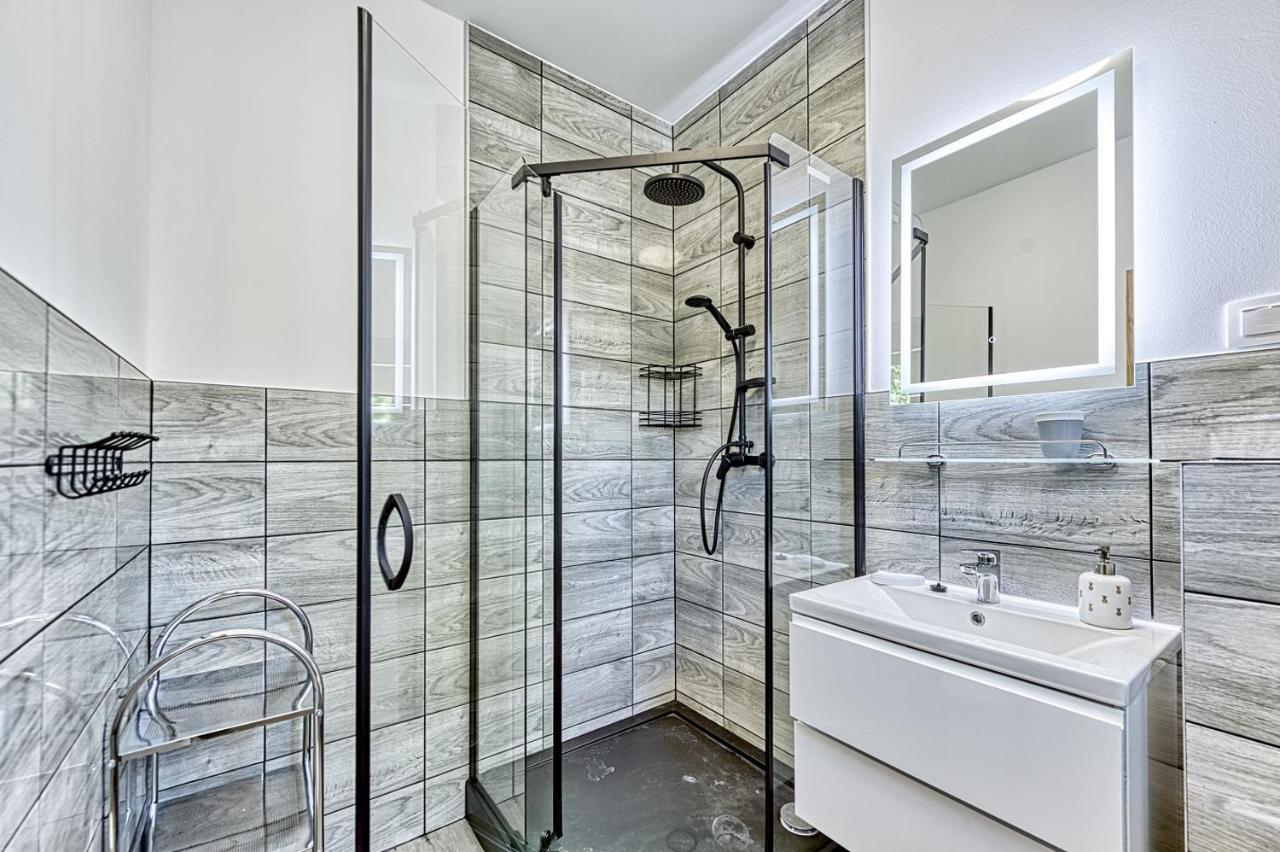 Gleboki Jar Apartment ชเวียราโดว์-สโดรยจ์ ภายนอก รูปภาพ