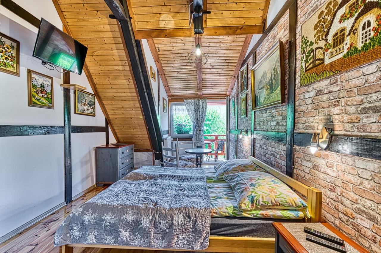 Gleboki Jar Apartment ชเวียราโดว์-สโดรยจ์ ภายนอก รูปภาพ