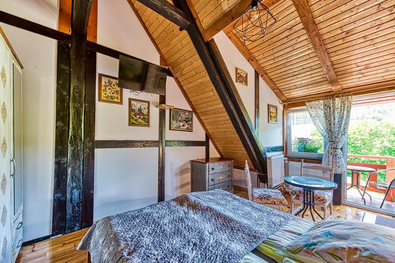 Gleboki Jar Apartment ชเวียราโดว์-สโดรยจ์ ภายนอก รูปภาพ